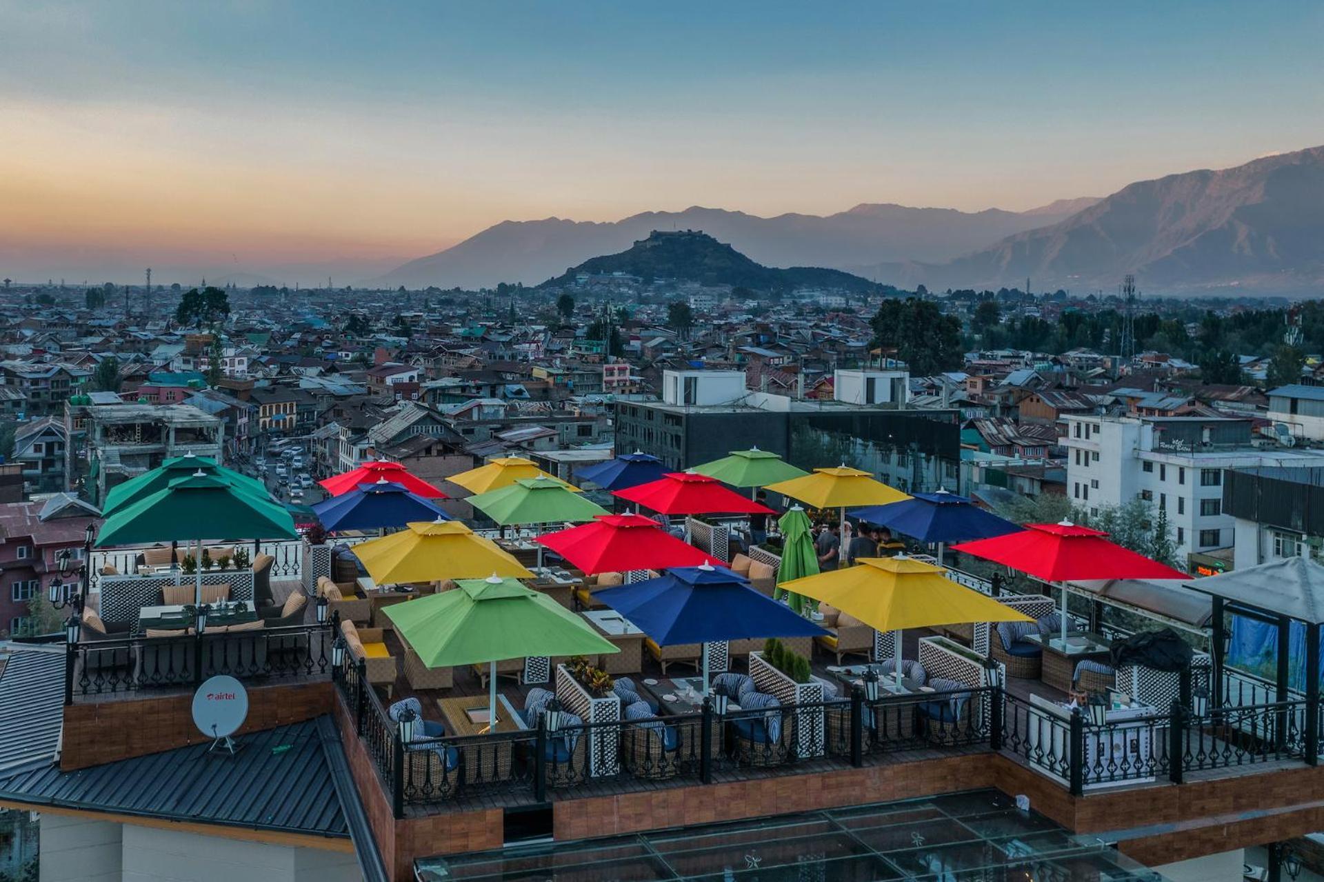 Hotel Meerz Srīnagar Exteriér fotografie